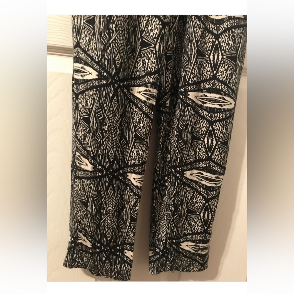 Mind Code Adjustable Spaghetti Strap Romper Size L - Picture 9 of 13